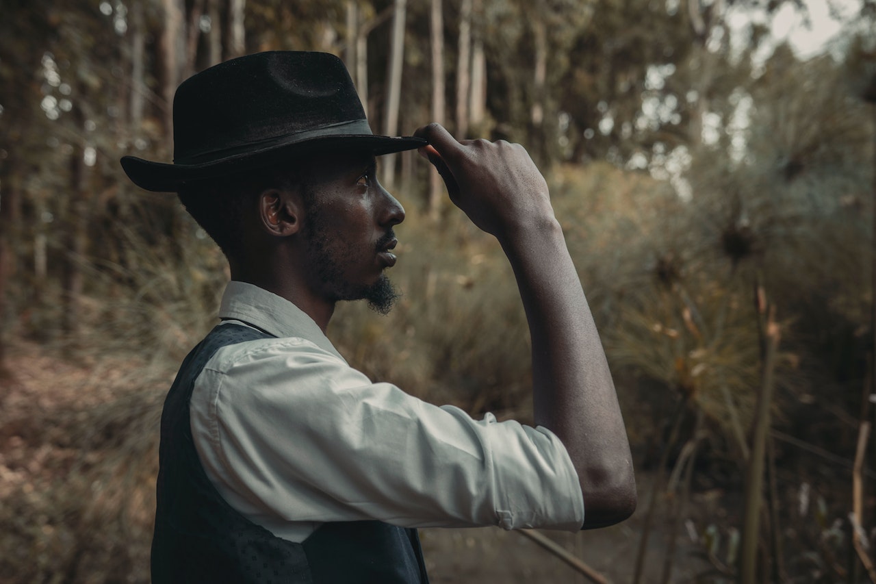 Man wearing best cowboy hat