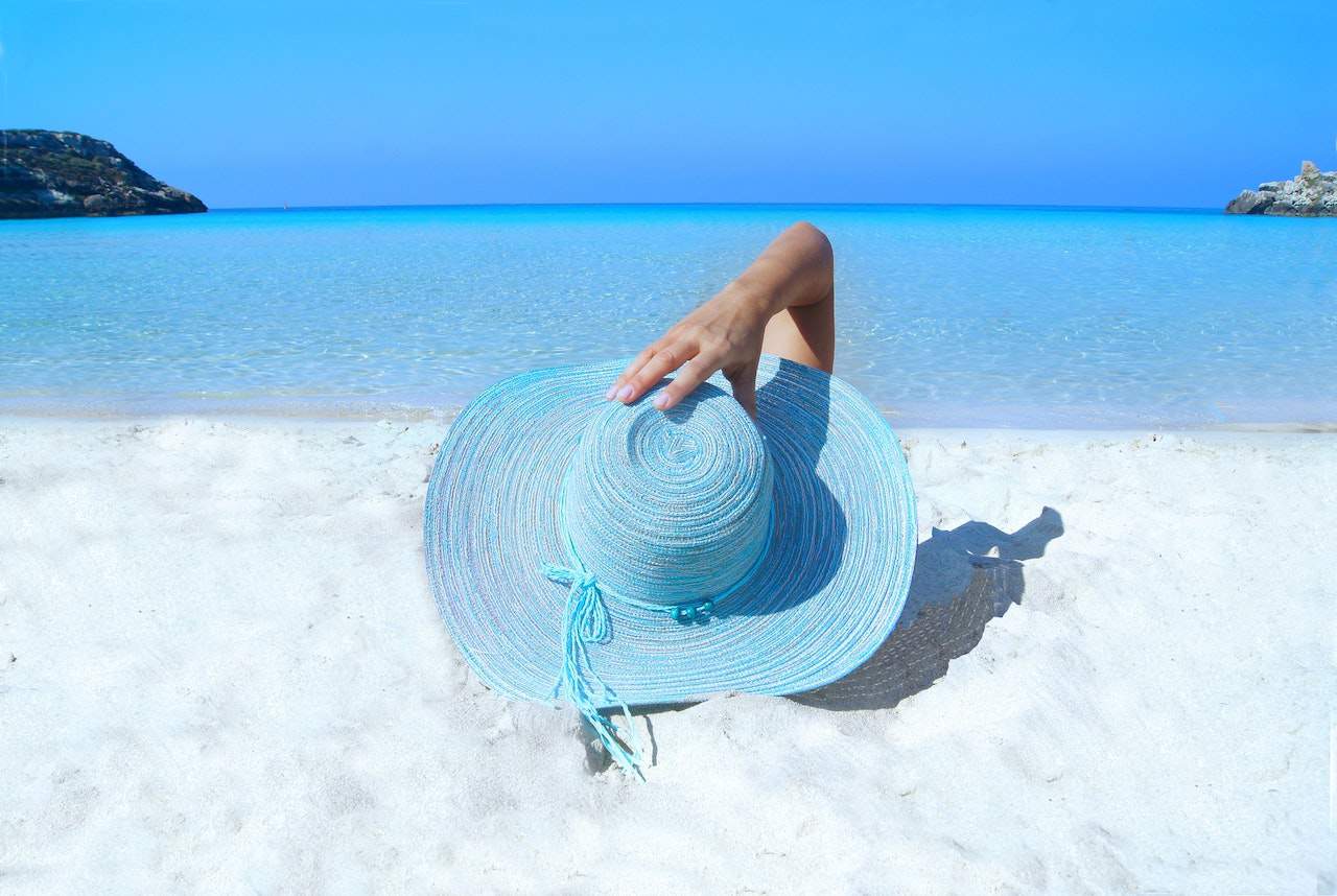5 Best Beach Hats for Style and Sun Protection