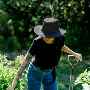 Soaker | Womens Black Wide Brim Sun Hat