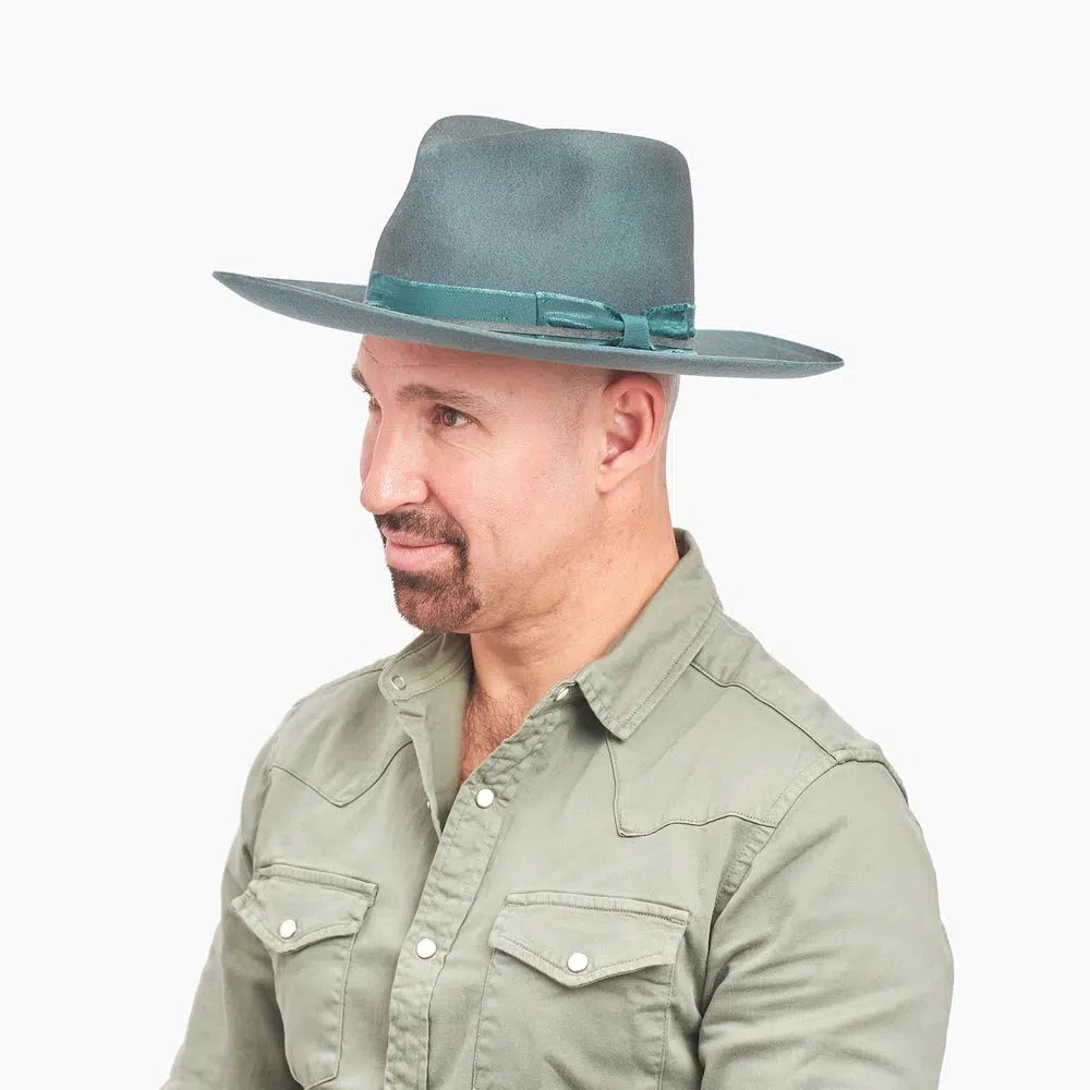Greenwich Mens Felt Fedora Hat on a male model wearing a grey polo