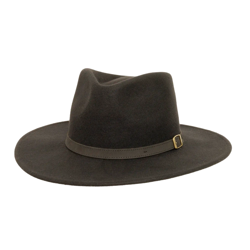 A front angle view of a lassen black outback hat 