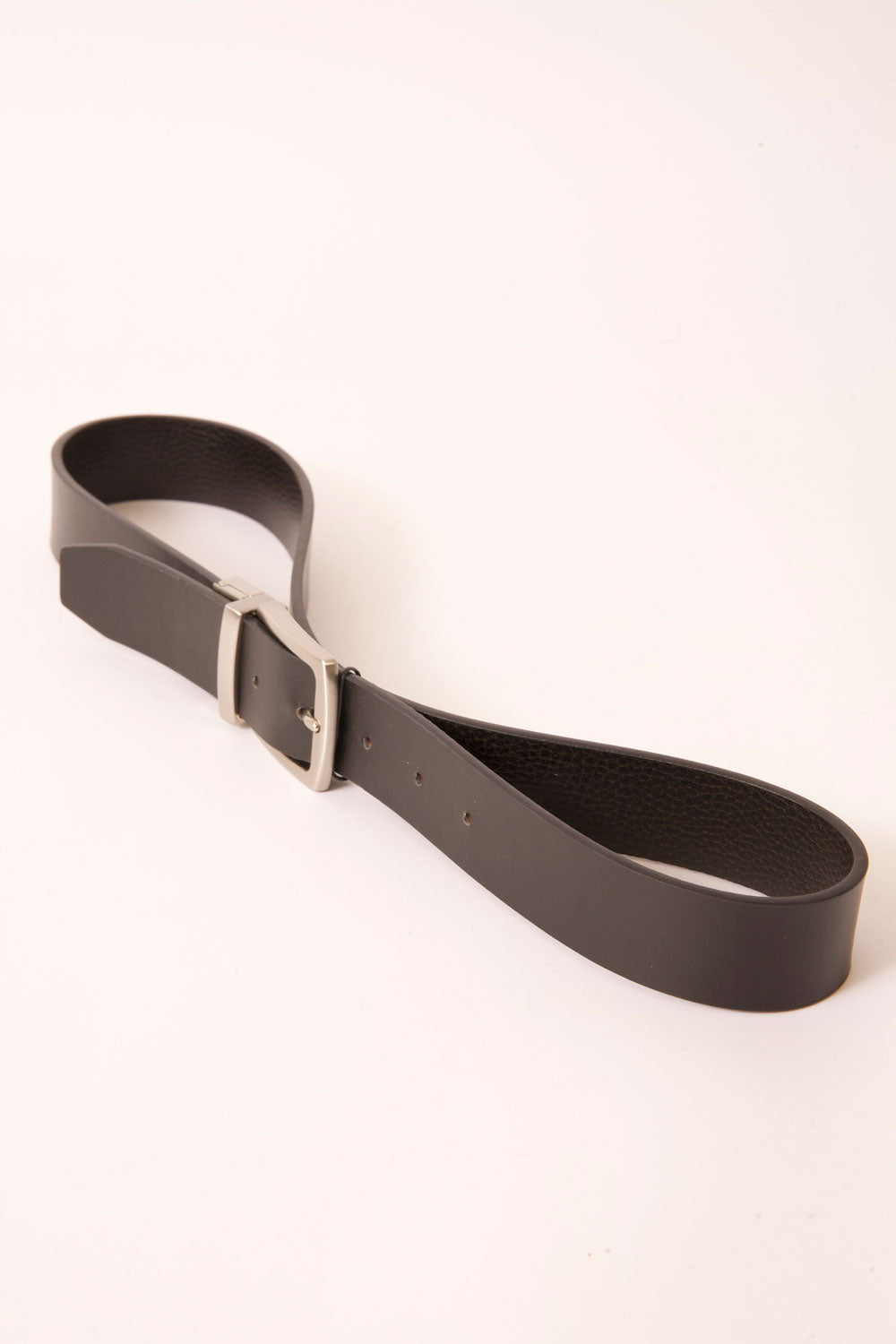 black reversible belt by american hat makers side view