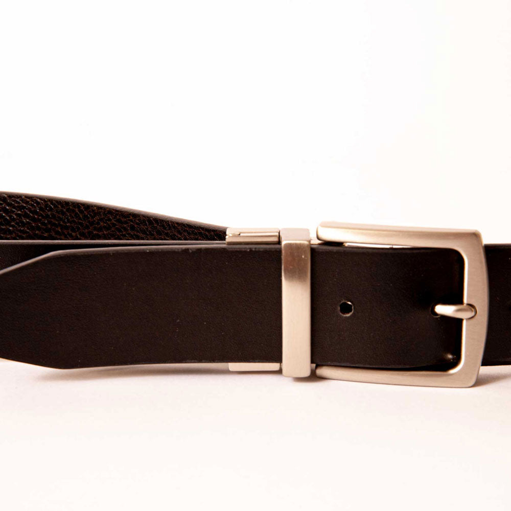 black reversible belt by american hat makers close up view