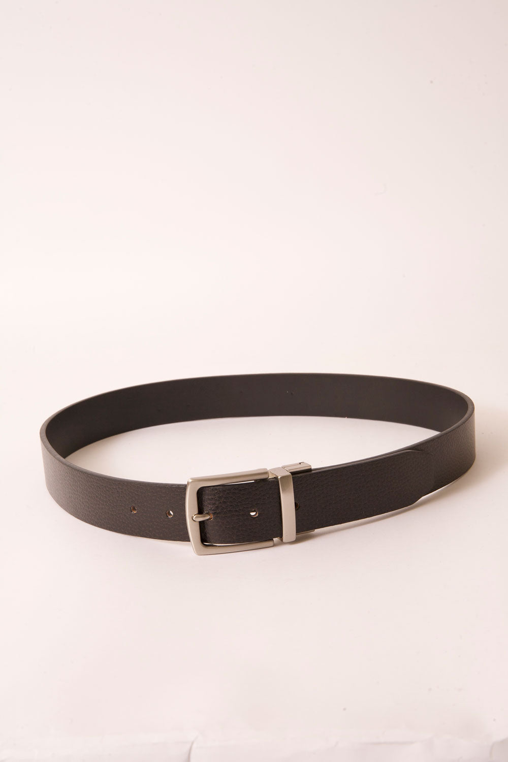 black reversible belt by american hat makers front view